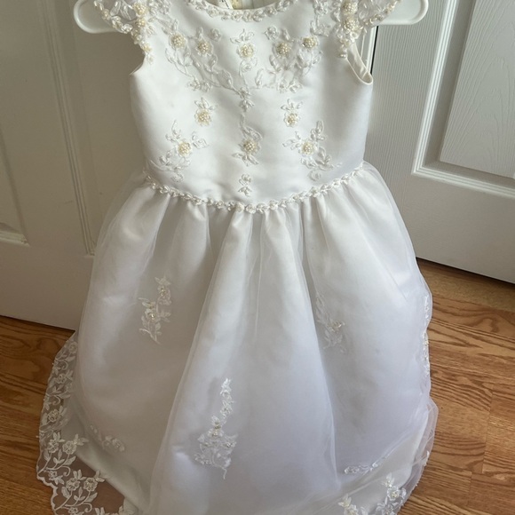 Girl's dress number 7 white with glitter - Picture 2 of 4